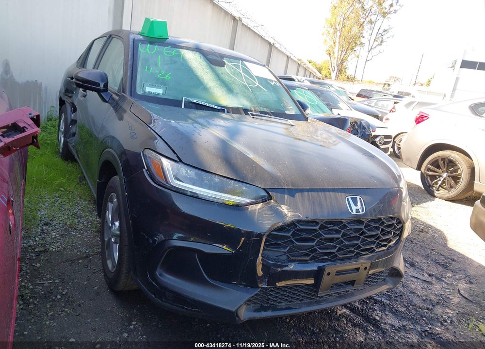 2025 HONDA HR-V 2WD LX VIN: 3CZRZ1H38SM754663