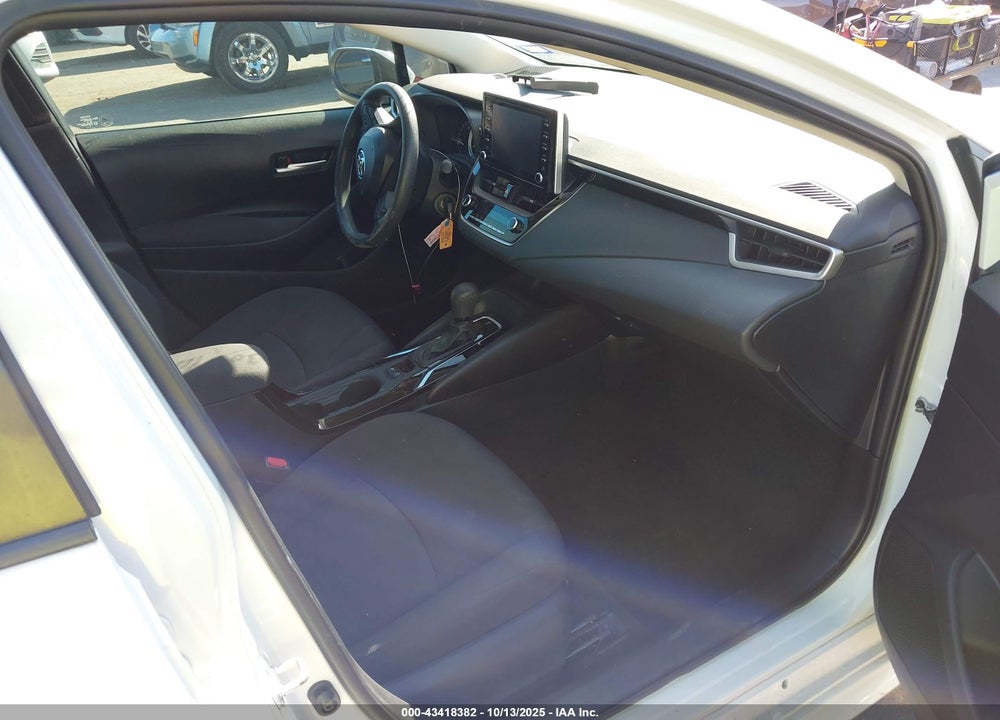 2020 TOYOTA COROLLA LE VIN: 5YFEPRAE4LP131149