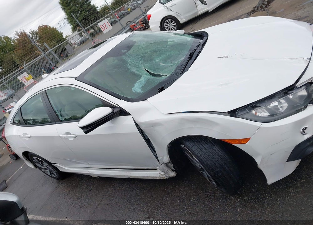2018 HONDA CIVIC VIN: 19XFC2F89JE208333