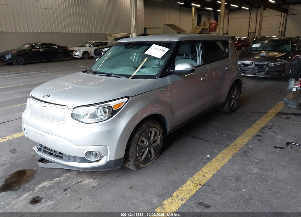 2019 KIA SOUL EV VIN: KNDJX3AE3K7038103