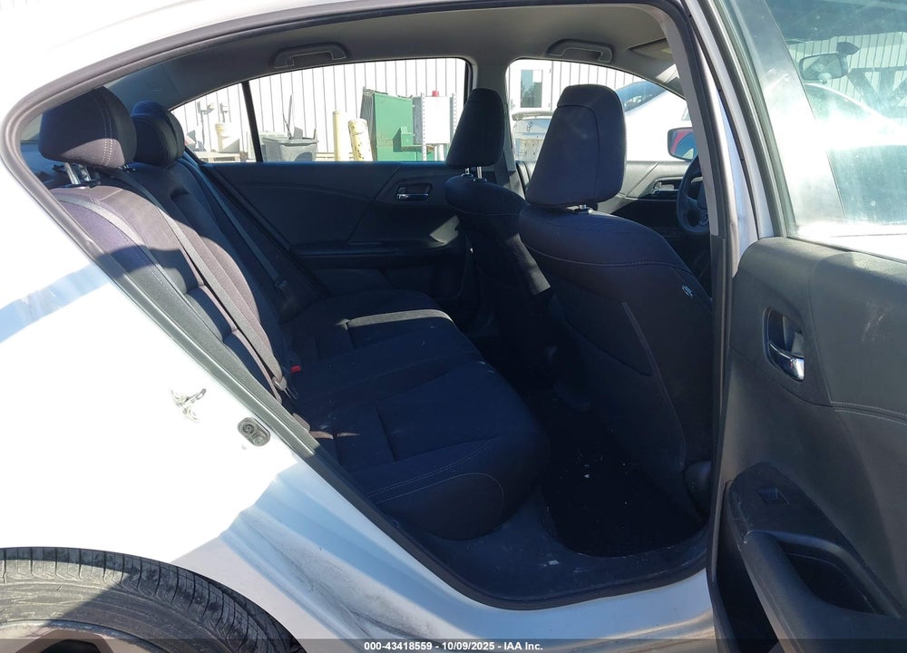 2015 HONDA ACCORD SPORT VIN: 1HGCR2F58FA232089