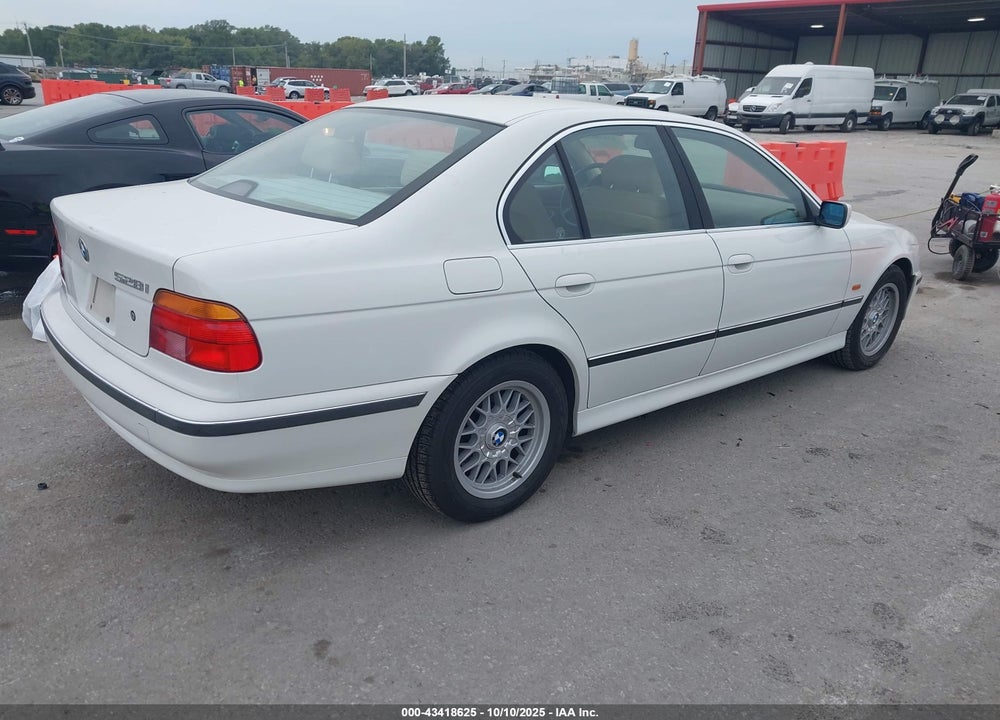 1999 BMW 528IA VIN: WBADM6337XBY28511