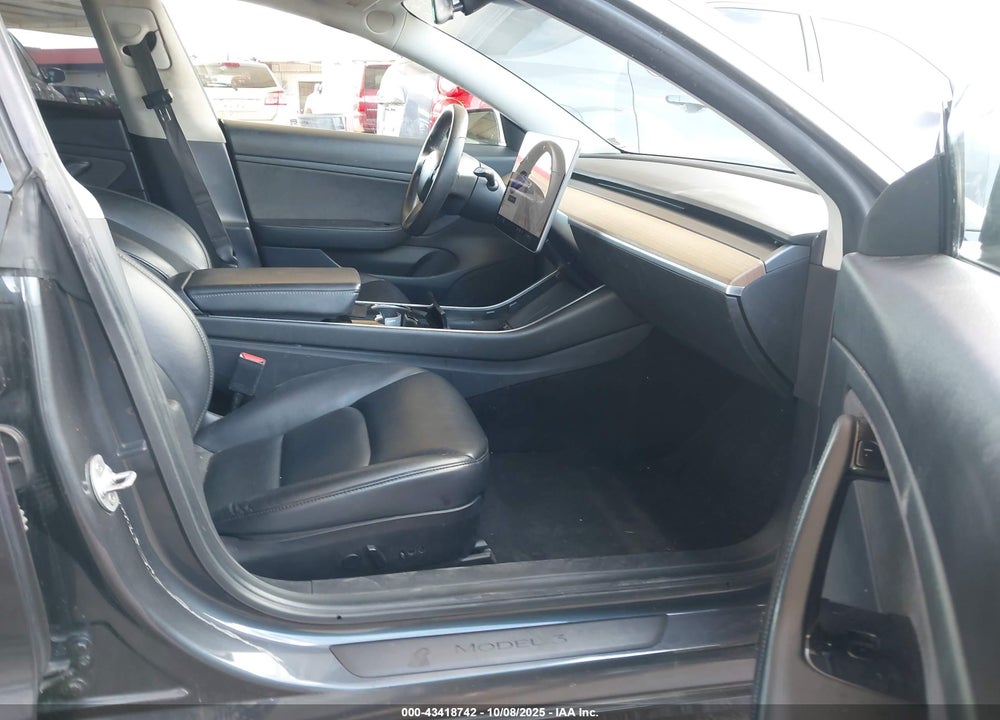 2020 TESLA MODEL 3 STANDARD RANGE PLUS REAR-WHEEL DRIVE/STANDARD RANGE REAR-WHEEL DRIVE VIN: 5YJ3E1EA0LF803452