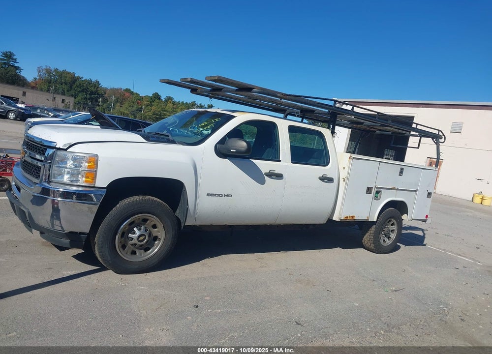 2013 CHEVROLET SILVERADO 3500HD WORK TRUCK VIN: 1GC4KZC82DF124100