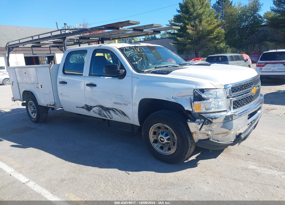2013 CHEVROLET SILVERADO 3500HD WORK TRUCK VIN: 1GC4KZC82DF124100