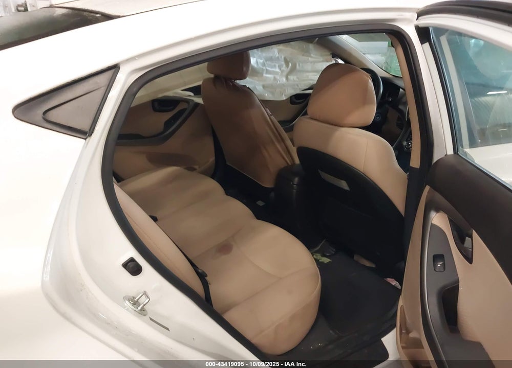 2013 HYUNDAI ELANTRA VIN: 5NPDH4AE3DH316075
