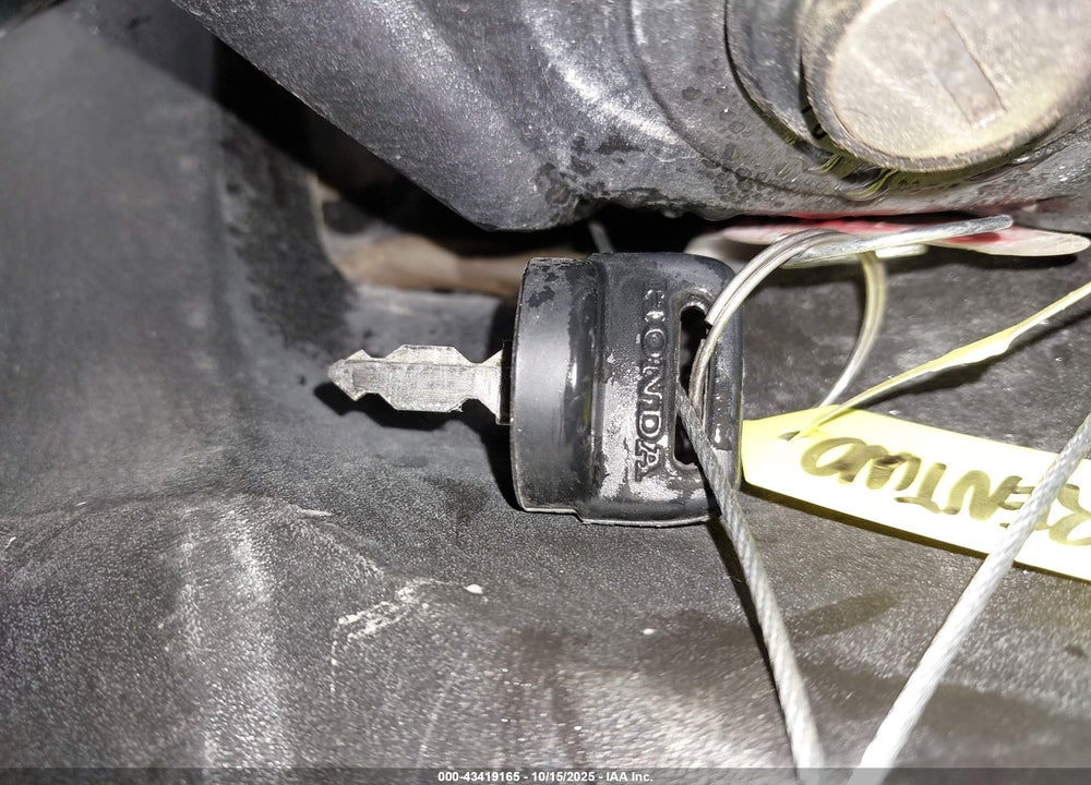 2025 HONDA TRX520 FM VIN: 1HFTE4405SJ101411