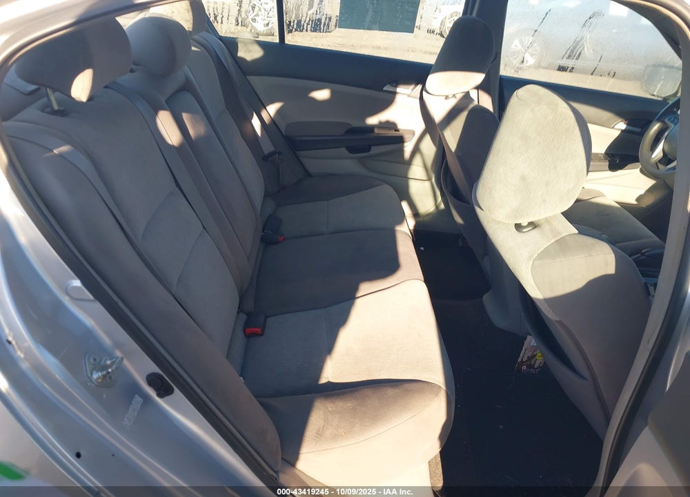 2009 HONDA ACCORD VIN: 1HGCP26489A132026