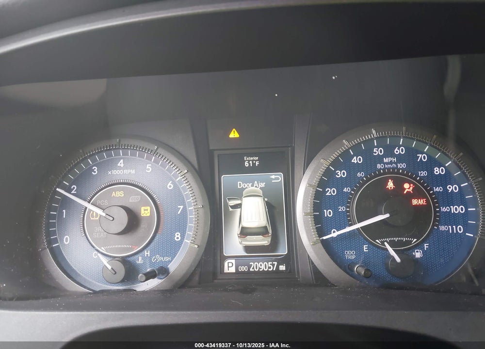 2015 TOYOTA SIENNA XLE 8 PASSENGER VIN: 5TDYK3DC1FS528090