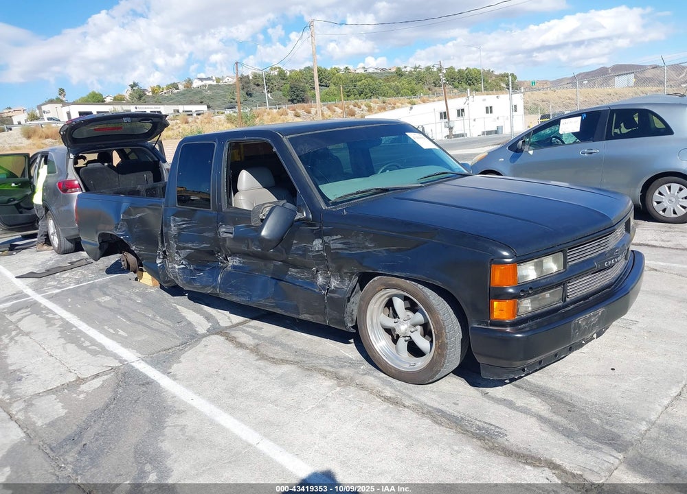 1998 CHEVROLET C1500 FLEETSIDE VIN: 2GCEC19R5W1223149