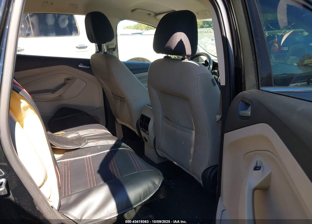 2017 FORD ESCAPE VIN: 1FMCU9G90HUB30712