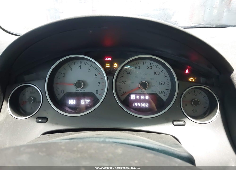 2010 VOLKSWAGEN ROUTAN SE VIN: 2V4RW3D12AR280205