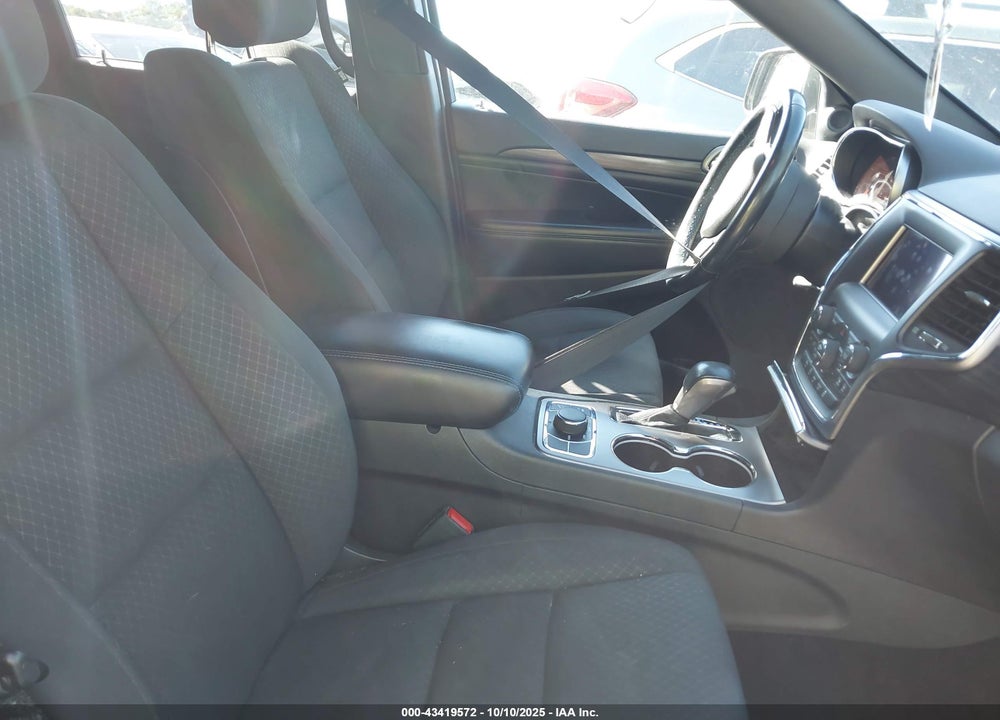 2020 JEEP GRAND CHEROKEE VIN: 1C4RJFAG3LC127590
