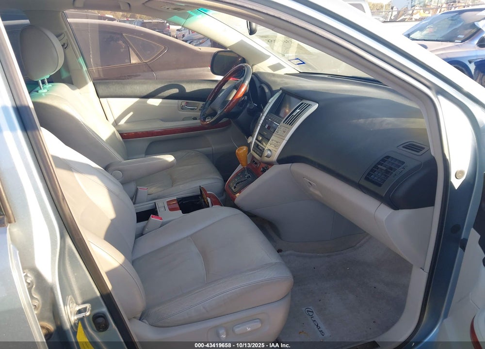 2004 LEXUS RX 330 VIN: JTJGA31U840027853