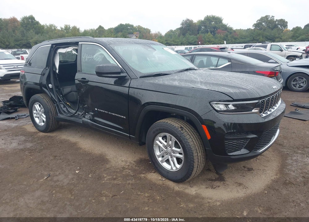 2025 JEEP GRAND CHEROKEE LAREDO 4X4 VIN: 1C4RJHAG2SC320744