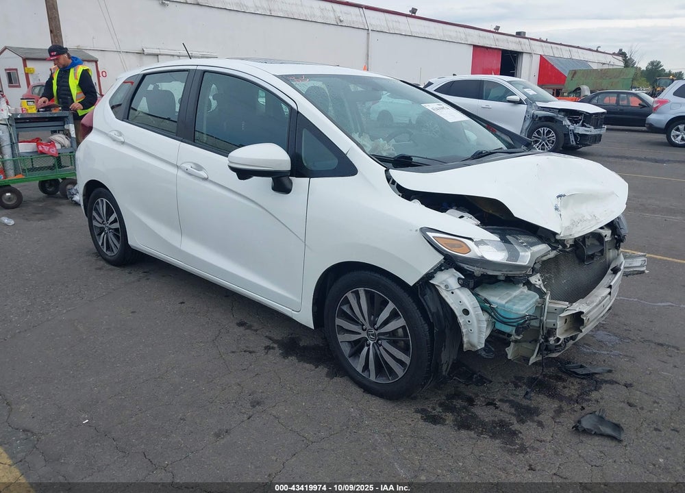 2015 HONDA FIT EX/EX-L VIN: 3HGGK5H80FM775311
