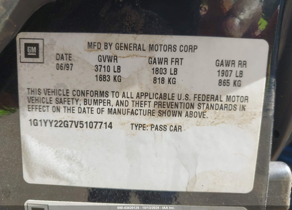 1997 CHEVROLET CORVETTE VIN: 1G1YY22G7V5107714