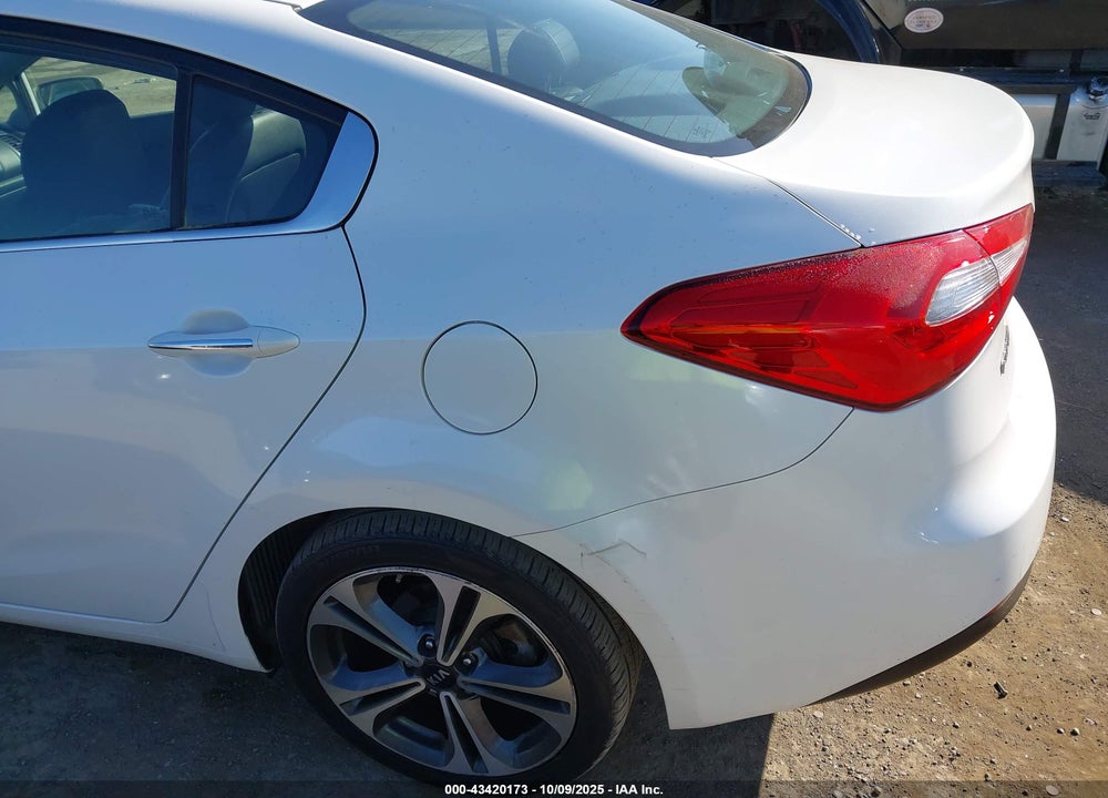 2016 KIA FORTE VIN: KNAFZ4A81G5463576