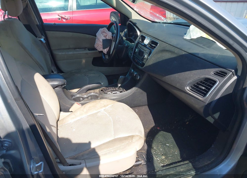 2014 CHRYSLER 200 TOURING VIN: 1C3CCBBB5EN194991