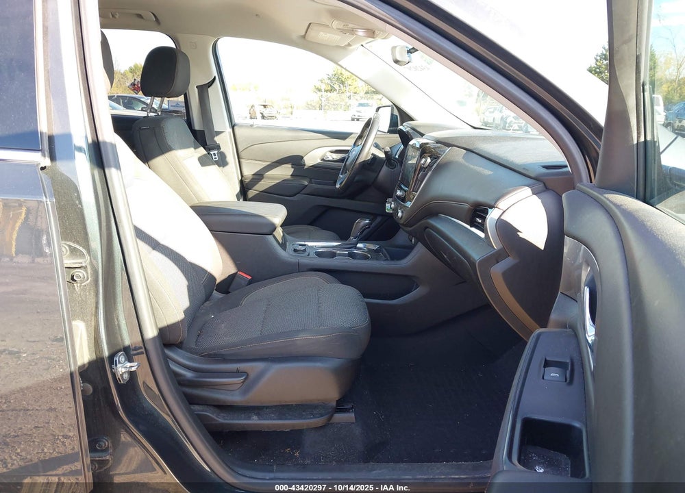 2018 CHEVROLET TRAVERSE VIN: 1GNEVGKW9JJ226820
