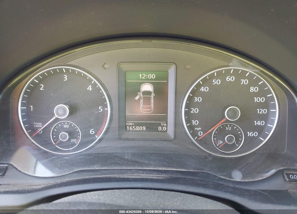 2010 VOLKSWAGEN JETTA VIN: 3VWRL7AJ6AM181583