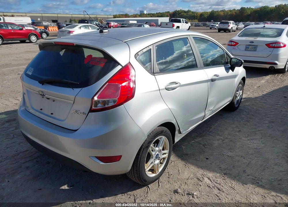 2018 FORD FIESTA VIN: 3FADP4EJ6JM122114