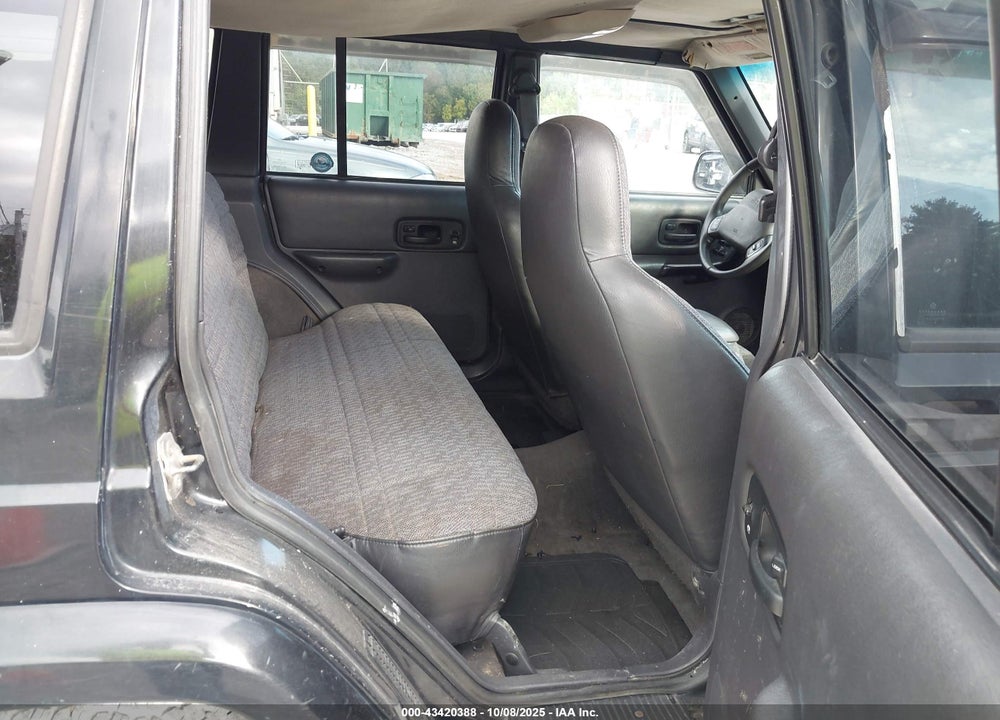 1999 JEEP CHEROKEE CLASSIC/SPORT VIN: 1J4FF68S0XL509171
