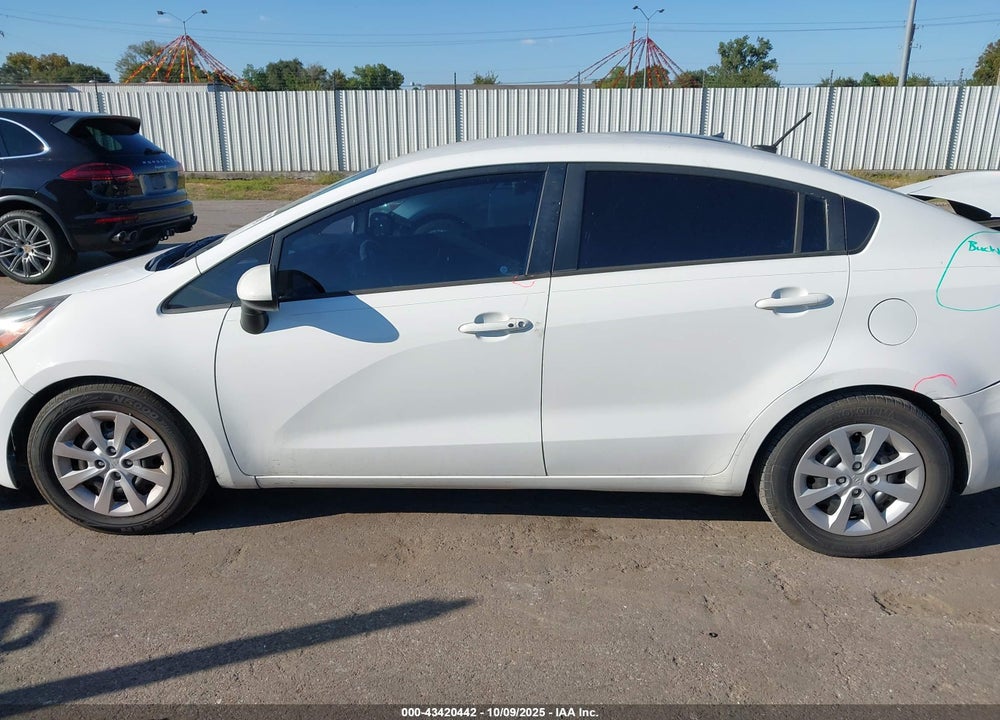 2016 KIA RIO LX VIN: KNADM4A3XG6621031