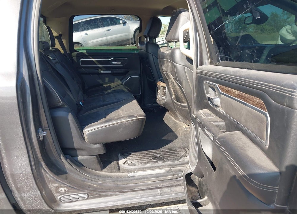 2020 RAM 1500 LAIE  4X4 5'7 BOX VIN: 1C6SRFJT7LN414594