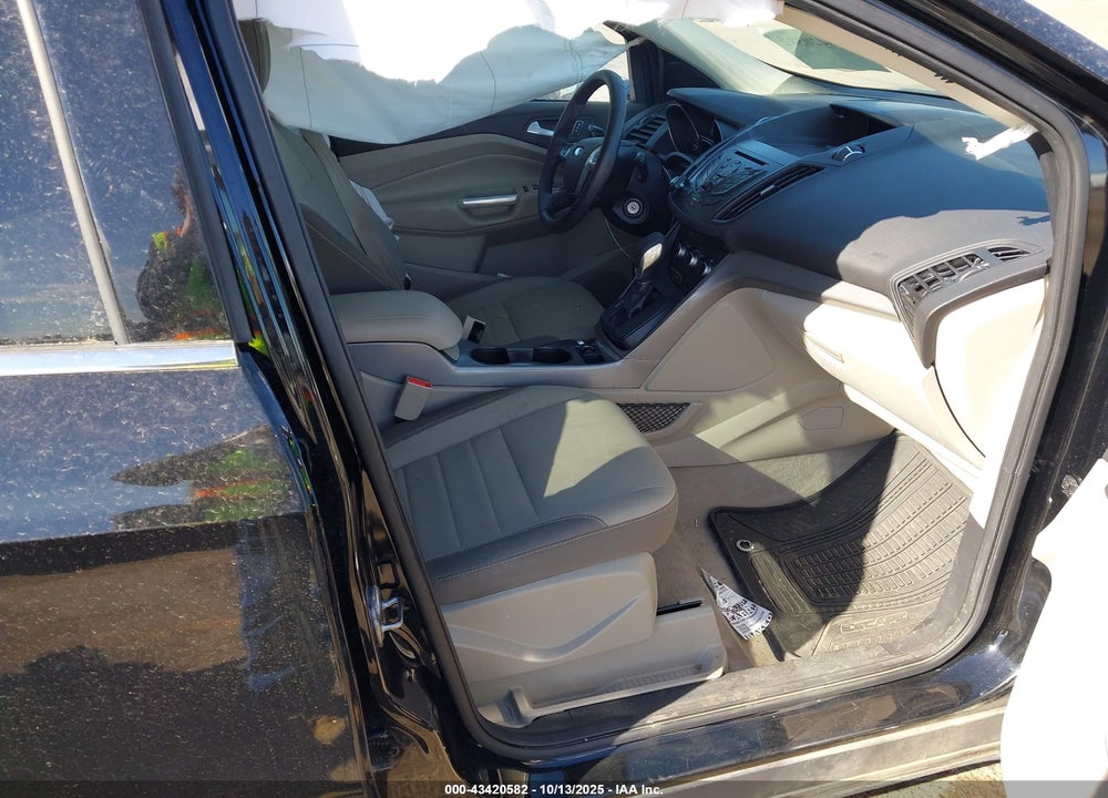 2016 FORD ESCAPE SE VIN: 1FMCU0G77GUA67827