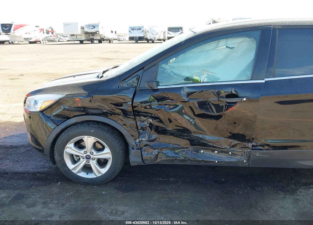 2016 FORD ESCAPE SE VIN: 1FMCU0G77GUA67827