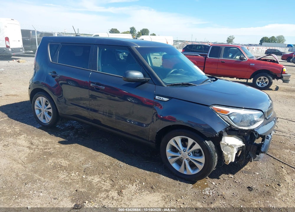 2015 KIA SOUL + VIN: KNDJP3A57F7167869
