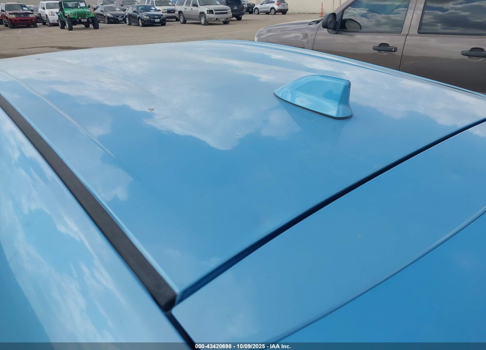 2015 TOYOTA PRIUS C VIN: JTDKDTB3XF1106433