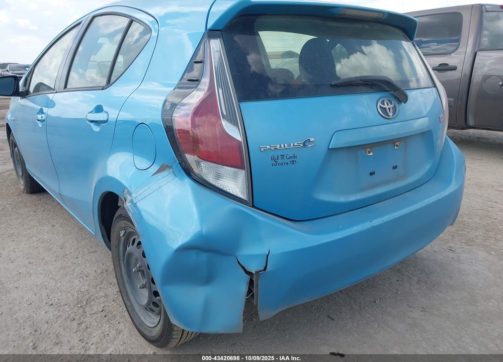 2015 TOYOTA PRIUS C VIN: JTDKDTB3XF1106433