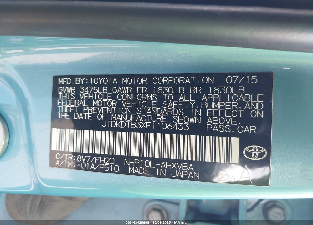 2015 TOYOTA PRIUS C VIN: JTDKDTB3XF1106433