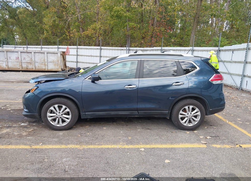 2014 NISSAN ROGUE SV VIN: 5N1AT2MT5EC839705