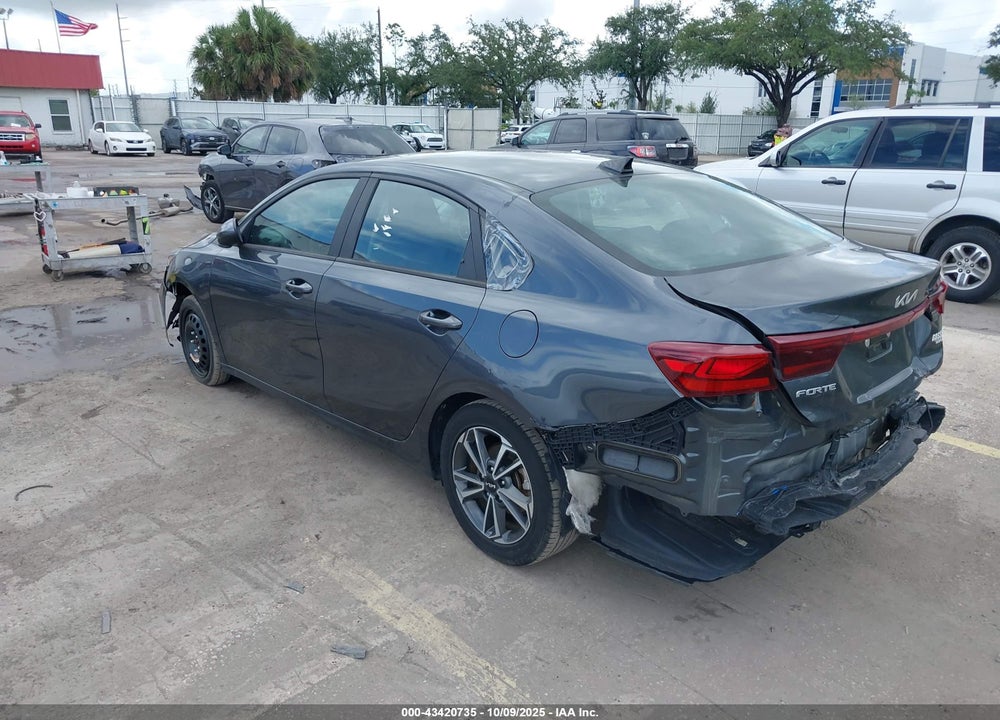 2022 KIA FORTE VIN: 3KPF24AD3NE457994