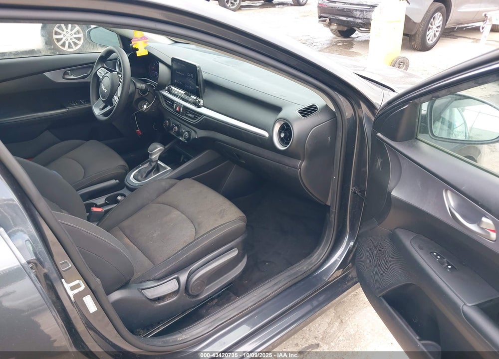 2022 KIA FORTE VIN: 3KPF24AD3NE457994