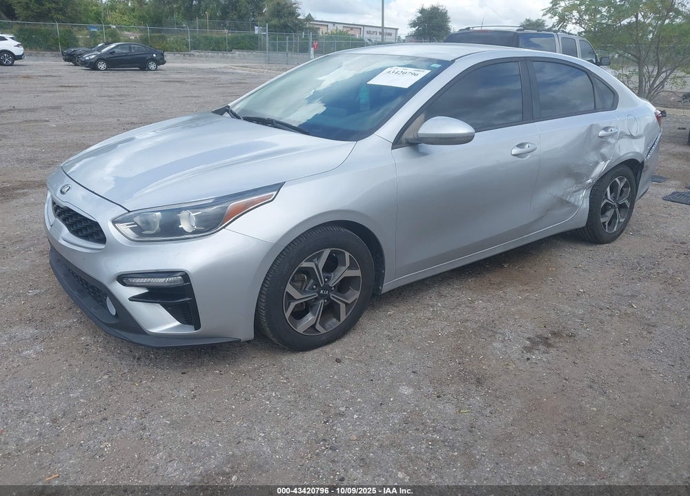 2019 KIA FORTE LXS VIN: 3KPF24AD7KE032595