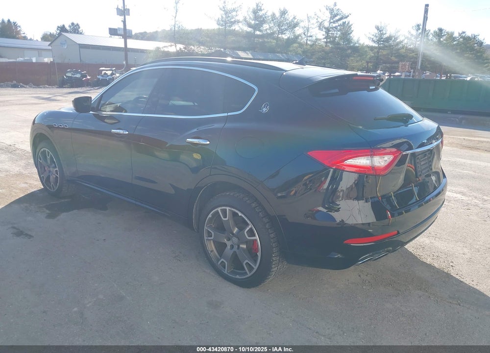2017 MASERATI LEVANTE S VIN: ZN661YUS8HX243798