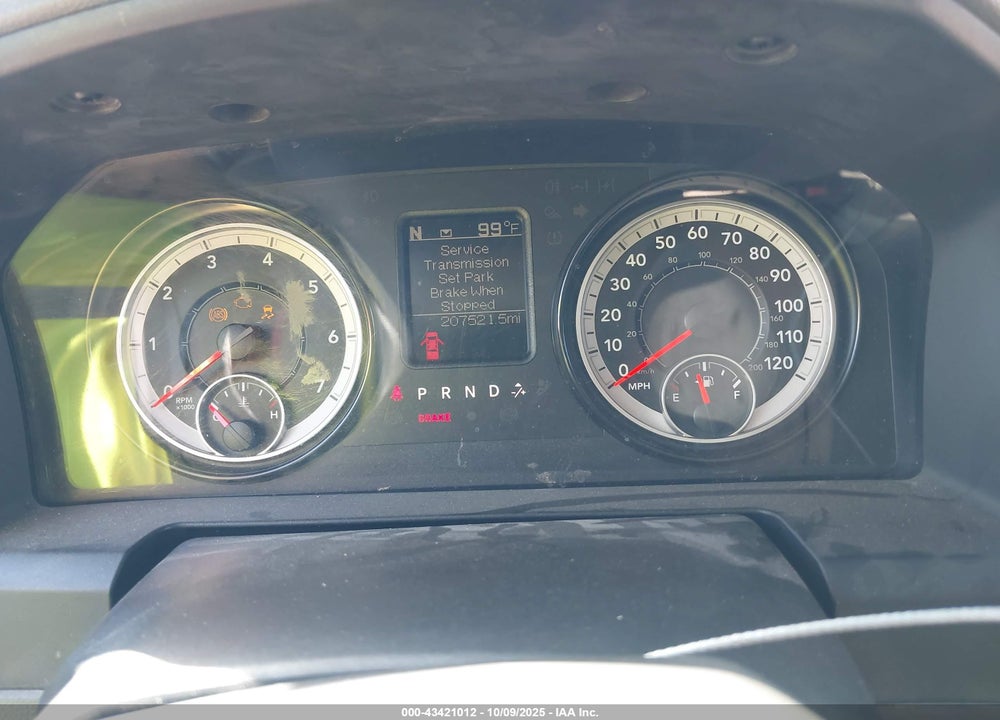 2017 RAM 1500 SLT 4X4 6'4 BOX VIN: 1C6RR7GT7HS540801
