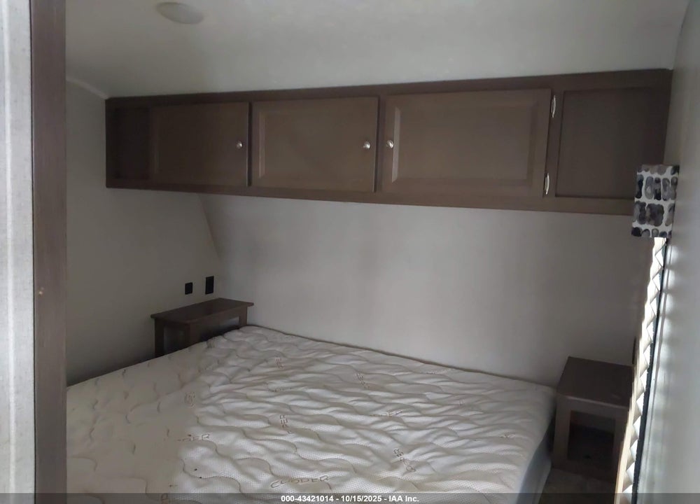 2021 FOREST RIVER INDEPENDENCE TRAIL 262 VIN: 5ZT2NTRB3MJ127730