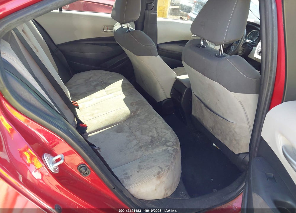 2020 TOYOTA COROLLA LE VIN: JTDEPRAE2LJ096812