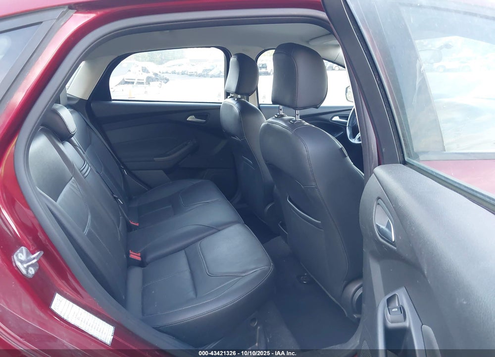 2016 FORD FOCUS SE VIN: 1FADP3F20GL205890