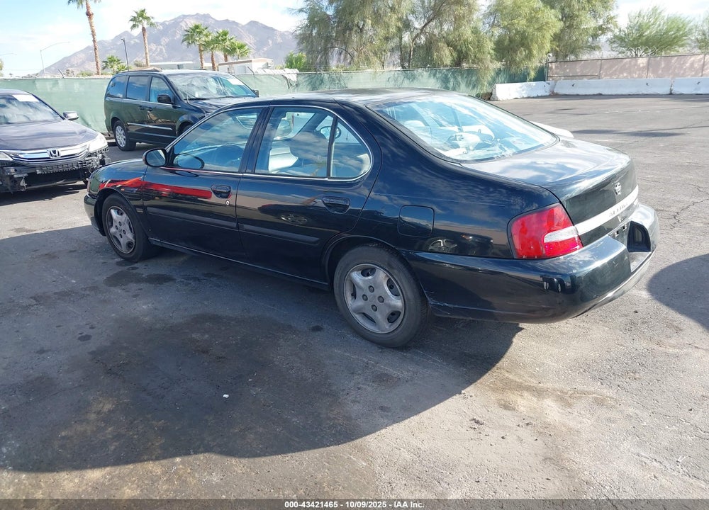 2001 NISSAN ALTIMA GXE VIN: 1N4DL01D11C148965