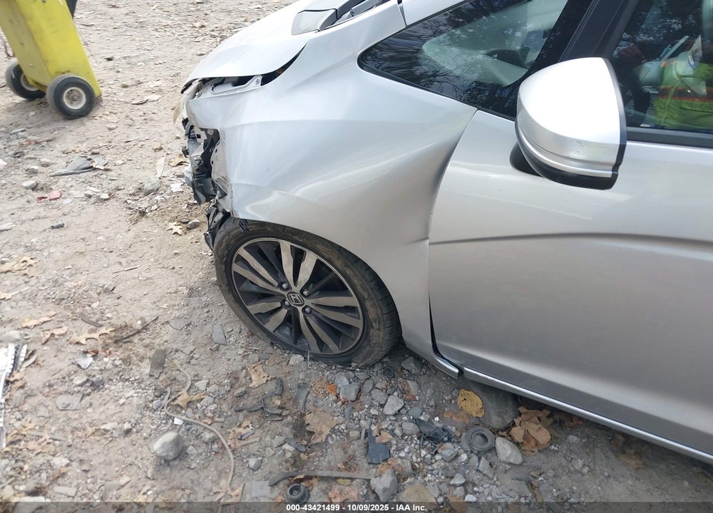 2016 HONDA FIT EX VIN: JHMGK5H78GS001319