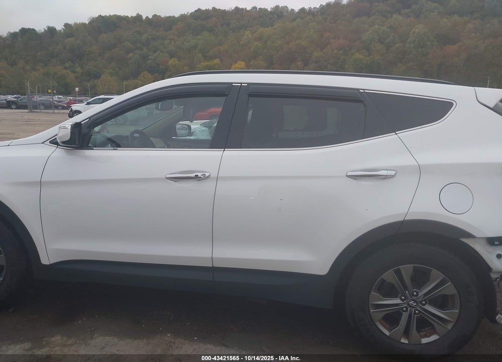 2014 HYUNDAI SANTA FE SPORT 2.4L VIN: 5XYZU3LB5EG225784