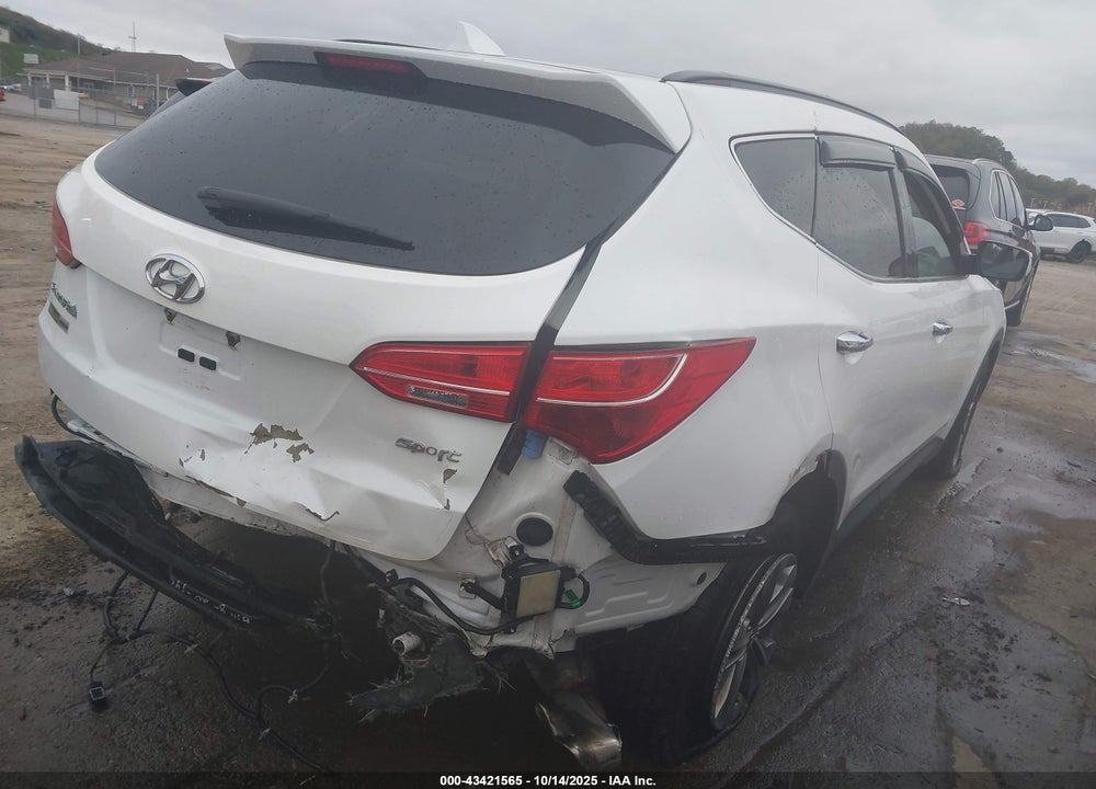 2014 HYUNDAI SANTA FE SPORT 2.4L VIN: 5XYZU3LB5EG225784