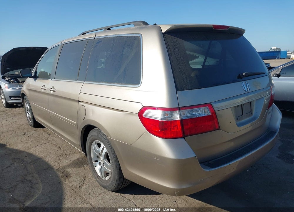 2005 HONDA ODYSSEY EX VIN: 5FNRL38425B012621