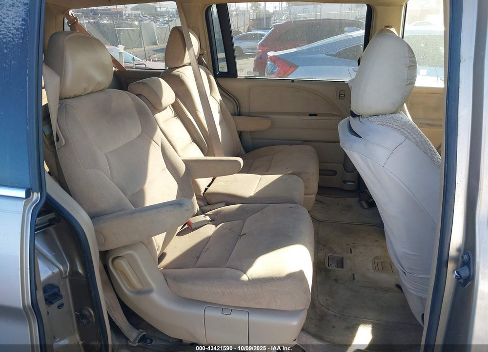 2005 HONDA ODYSSEY EX VIN: 5FNRL38425B012621